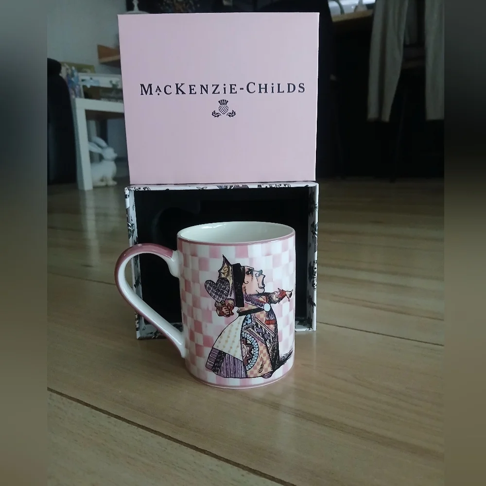 MacKenzie-Childs Brand New Mug "Alice In Wonderland" Duchess Mug - Picture 6 of 7